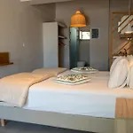 Anni *