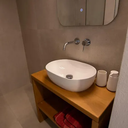 Anni Aparthotel