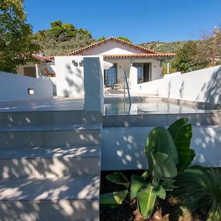 شقة فندقية Anni Achladies (Skiathos)